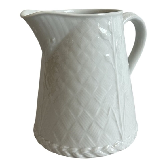 Royal Worcester Porcelain Basketweave Pitcher Jug White Vintage 1983 New - Picture 2 of 5